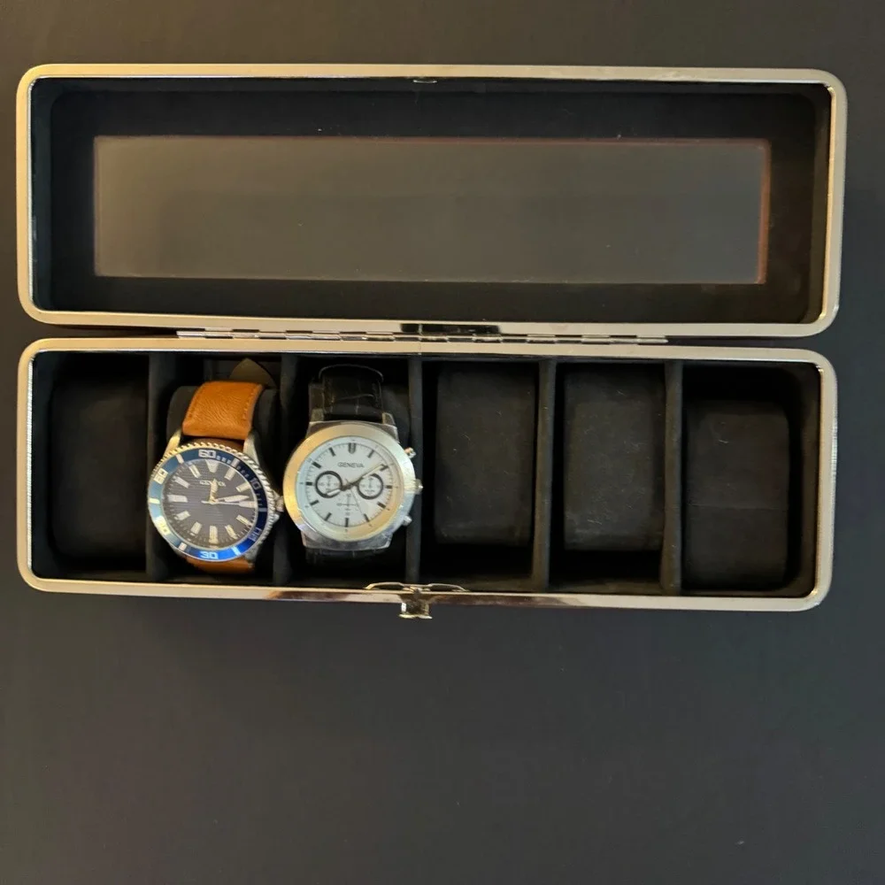 Mens OS Geneva Wristwatch Set Blue White Excellent 2 Watches With 6 Slot Case